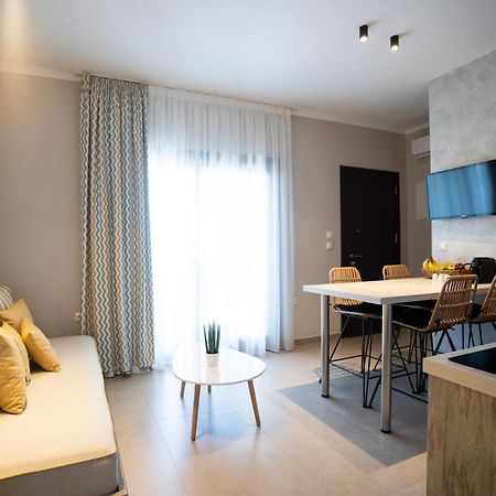Marineiko Luxury Apartments Ierissos Exteriör bild
