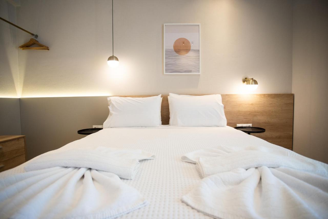 Marineiko Luxury Apartments Ierissos Exteriör bild
