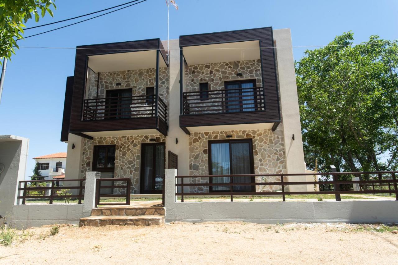 Marineiko Luxury Apartments Ierissos Exteriör bild