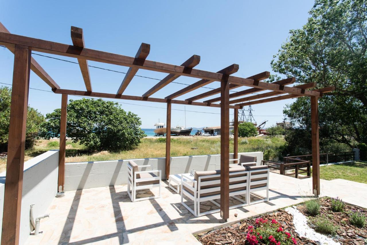 Marineiko Luxury Apartments Ierissos Exteriör bild